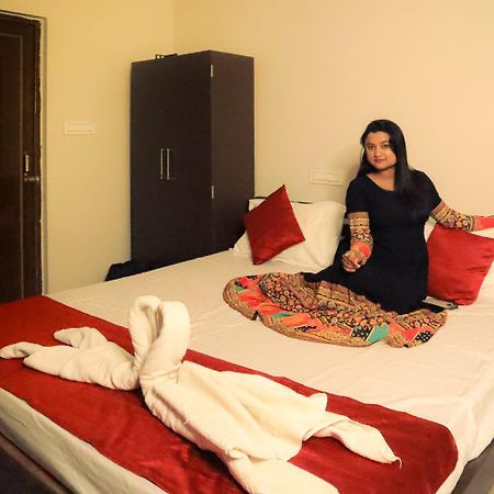 Suite Stays Balaji Holiday Bolpur Extérieur photo